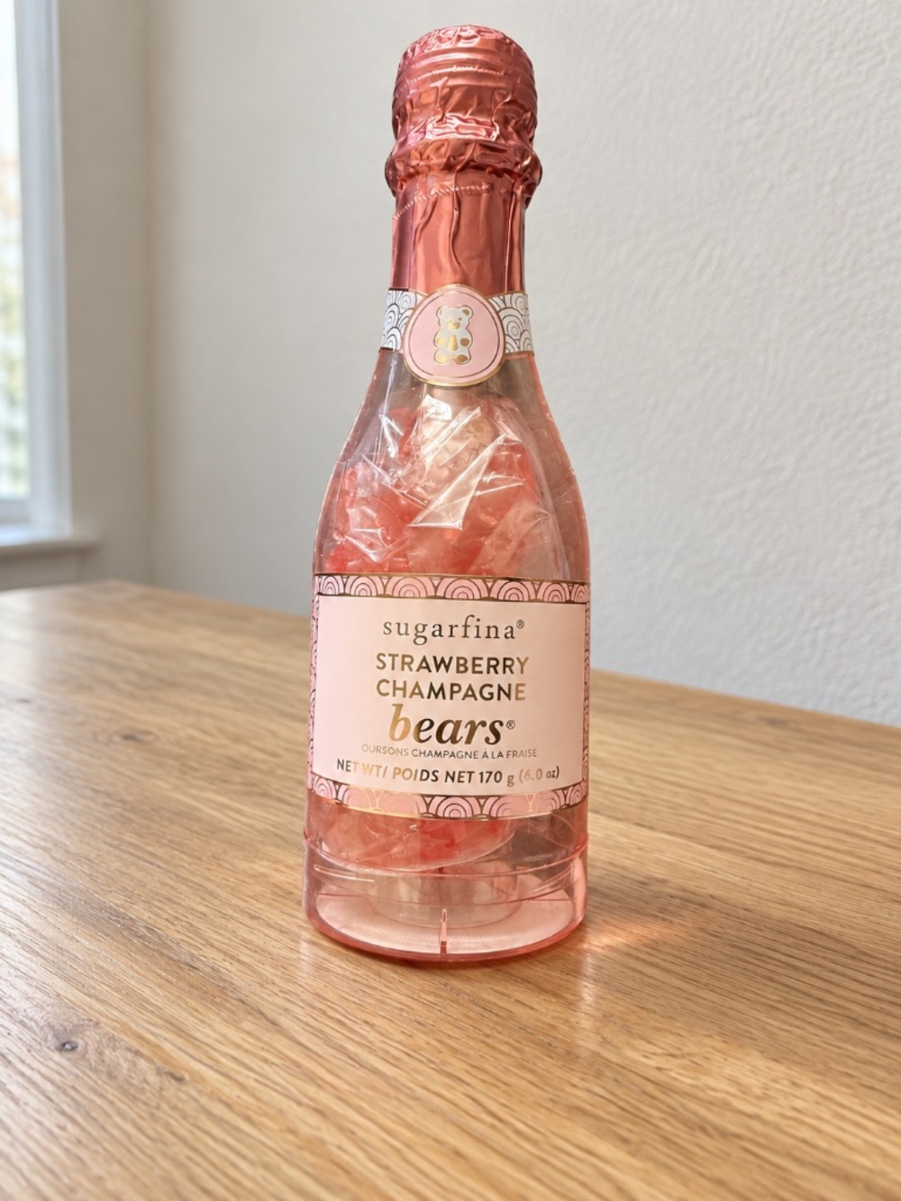Sugarfina Strawberry Champagne Bears Celebration Bottle – 6 oz